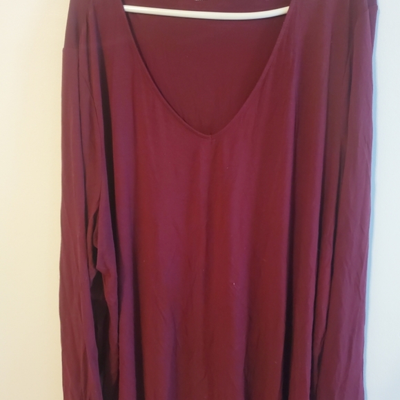 Ava & Viv 3Xl Hunter Green and Burgundy tops - Picture 2 of 6